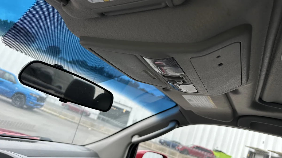 2010 Nissan Frontier PRO-4X thumbnail 27