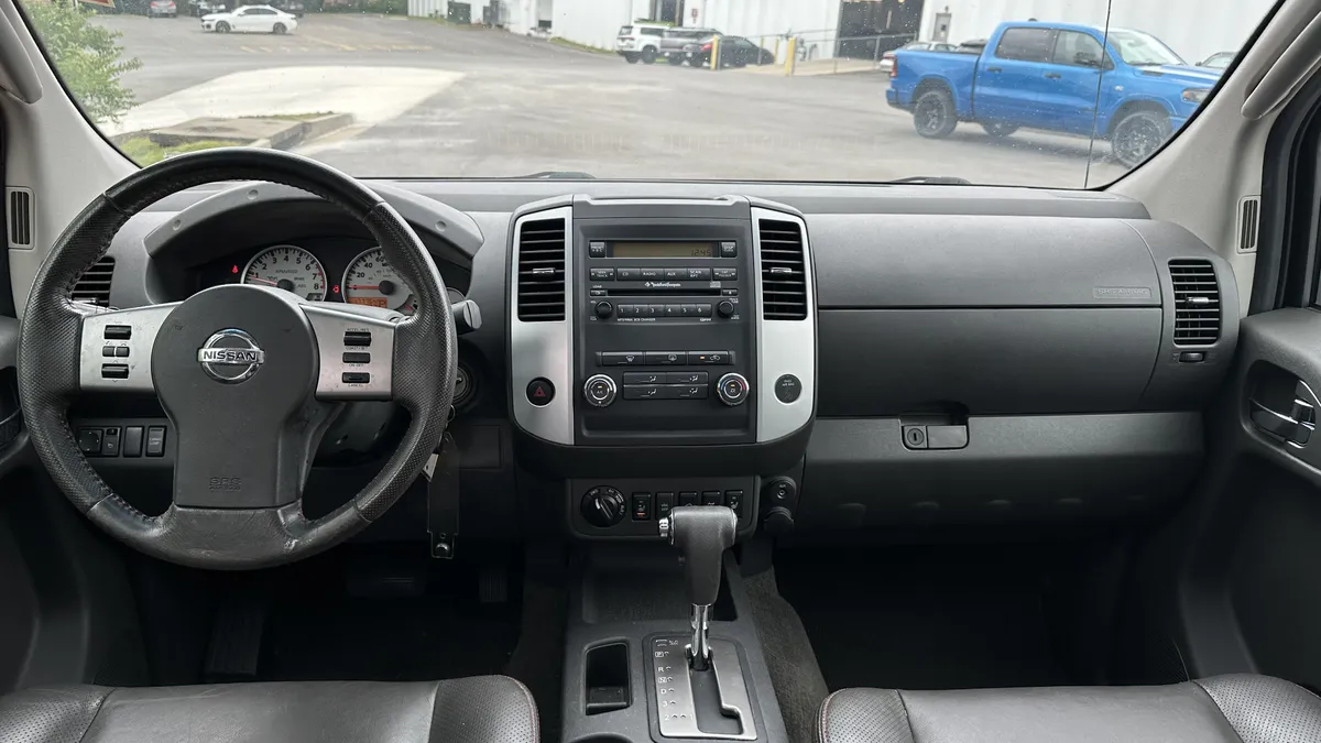 2010 Nissan Frontier PRO-4X thumbnail 29
