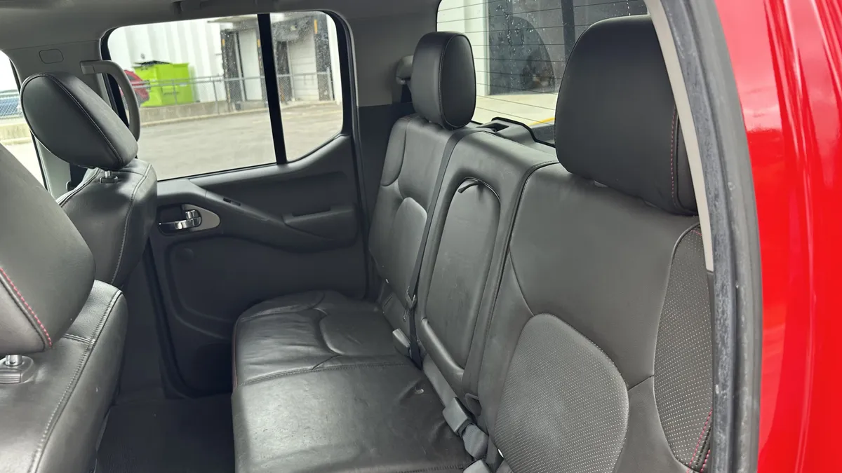 2010 Nissan Frontier PRO-4X thumbnail 31