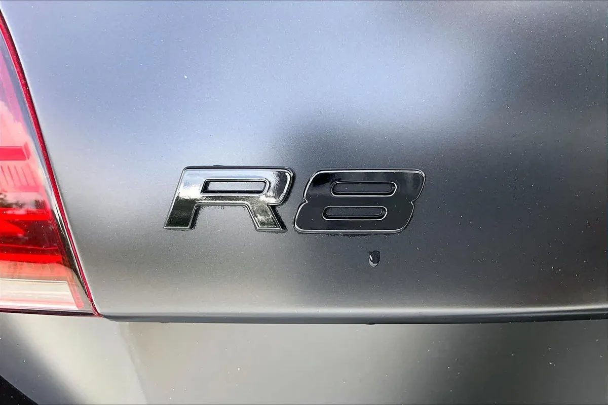 2011 Audi R8 5.2L thumbnail 27