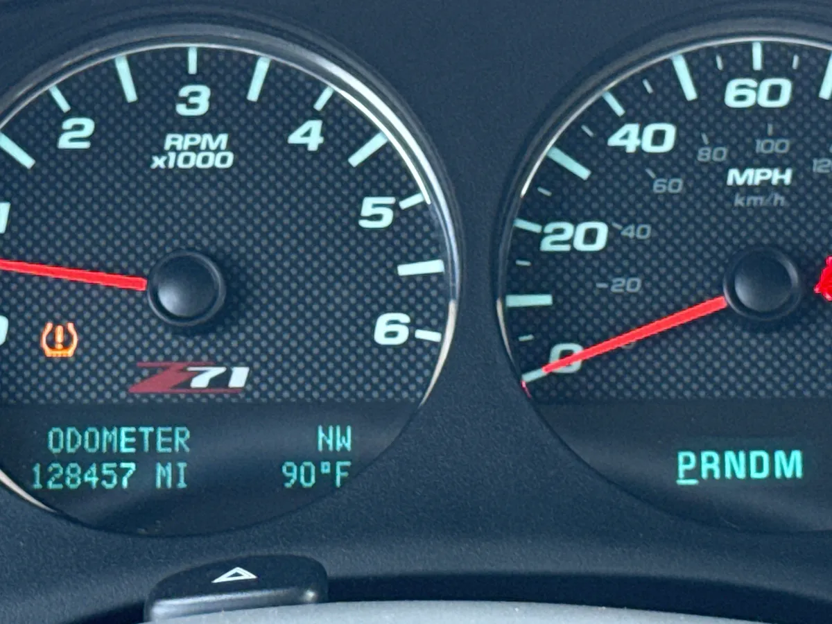 2011 Chevrolet Tahoe LT thumbnail 20