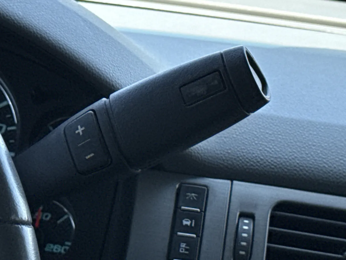 2011 Chevrolet Tahoe LT thumbnail 23