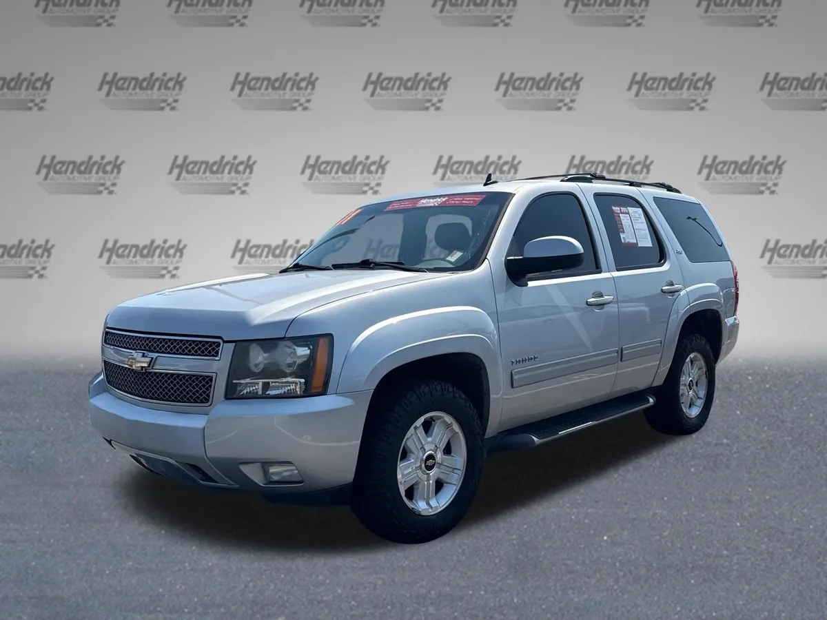 2011 Chevrolet Tahoe LT thumbnail 4