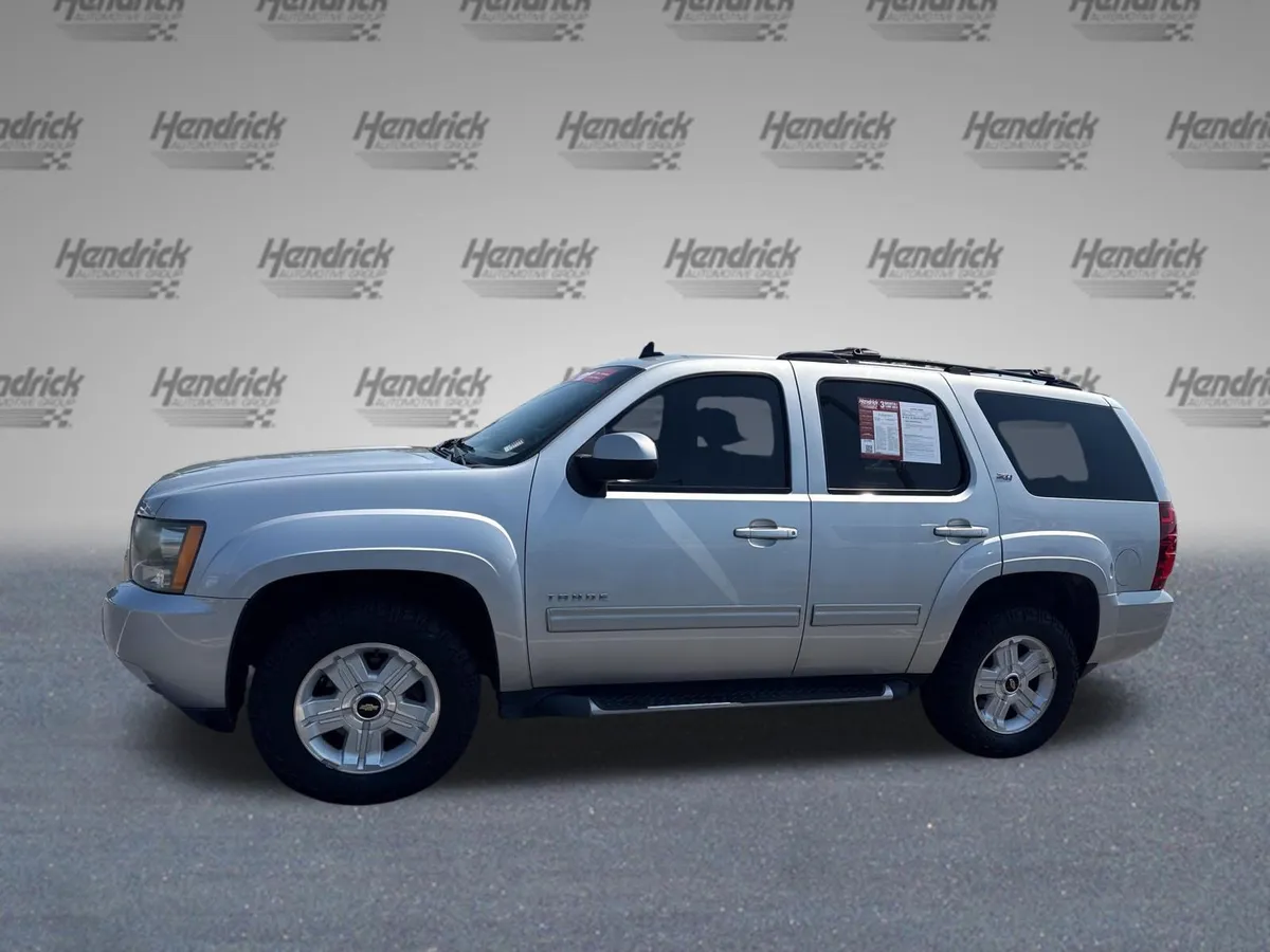 2011 Chevrolet Tahoe LT thumbnail 6