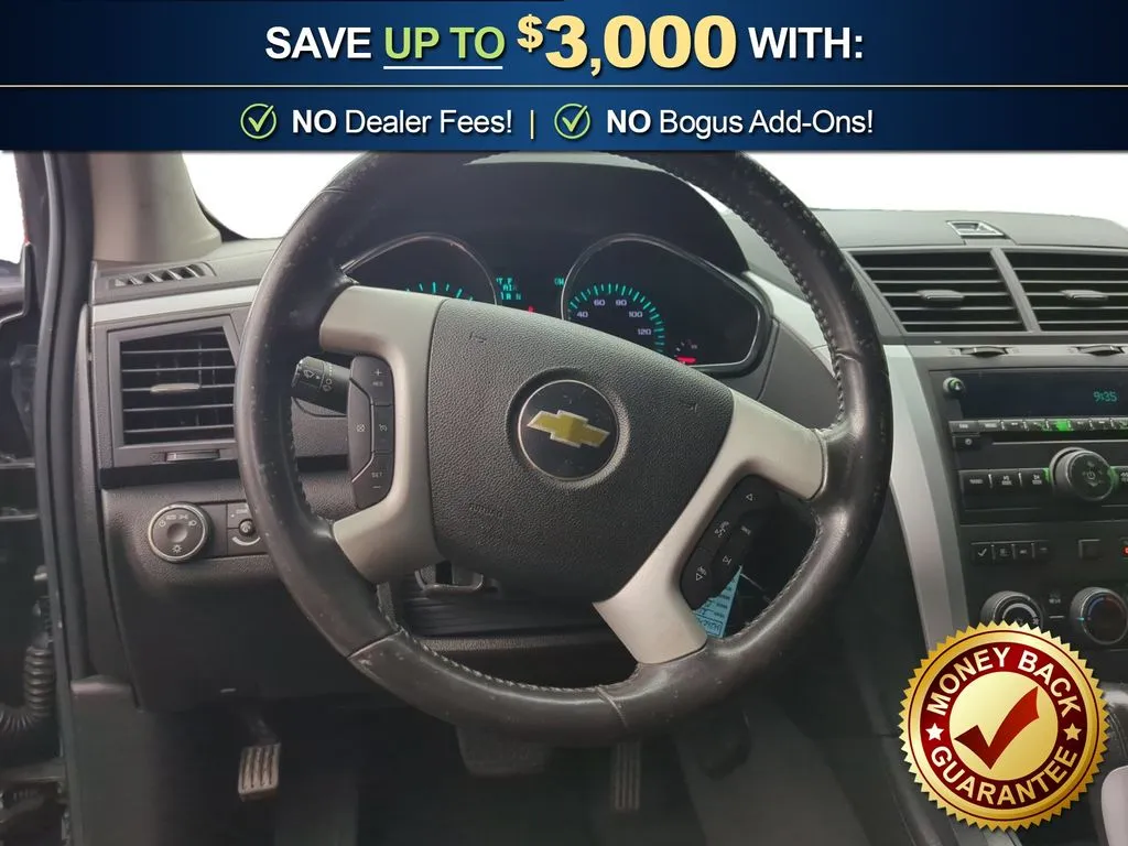 2011 Chevrolet Traverse LT thumbnail 18