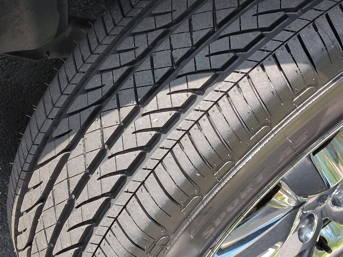 2011 Ford Edge Limited thumbnail 11