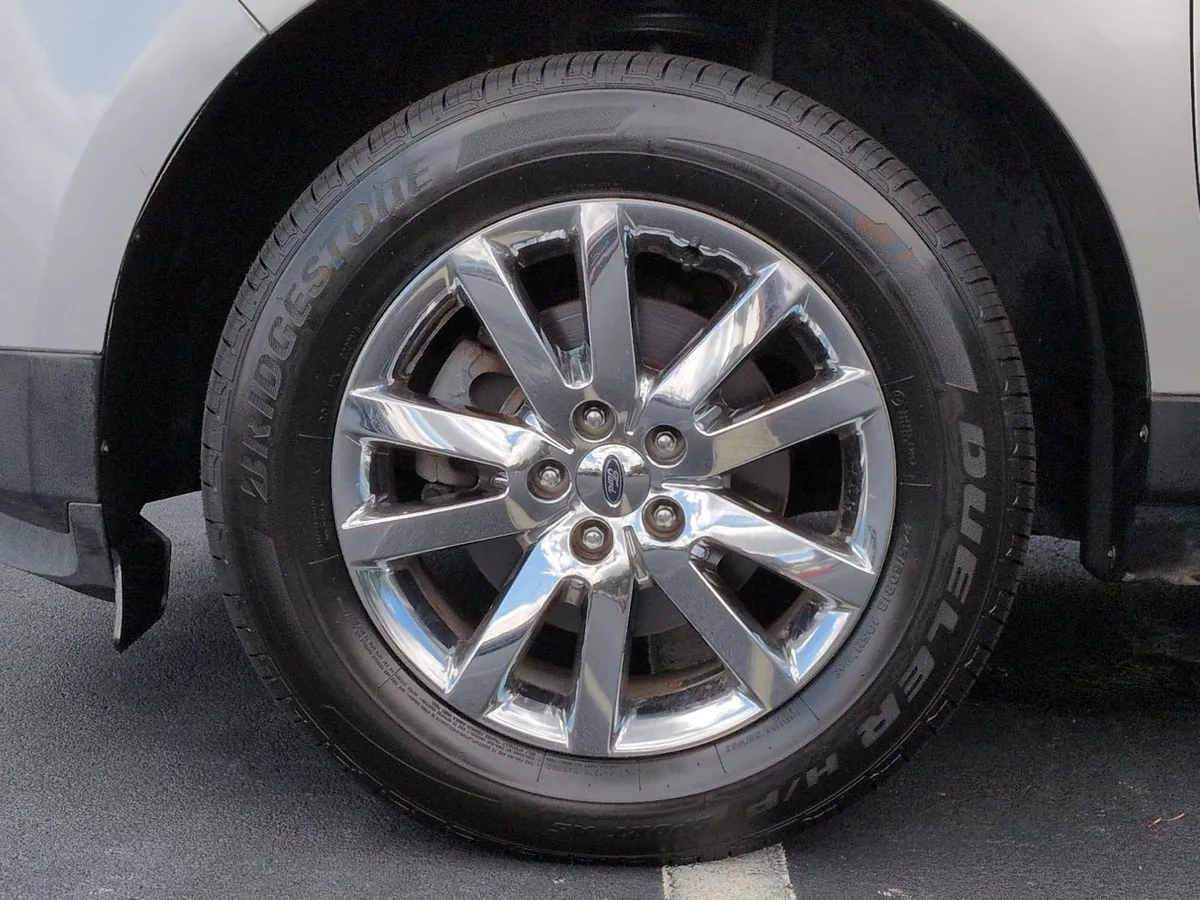 2011 Ford Edge Limited thumbnail 12