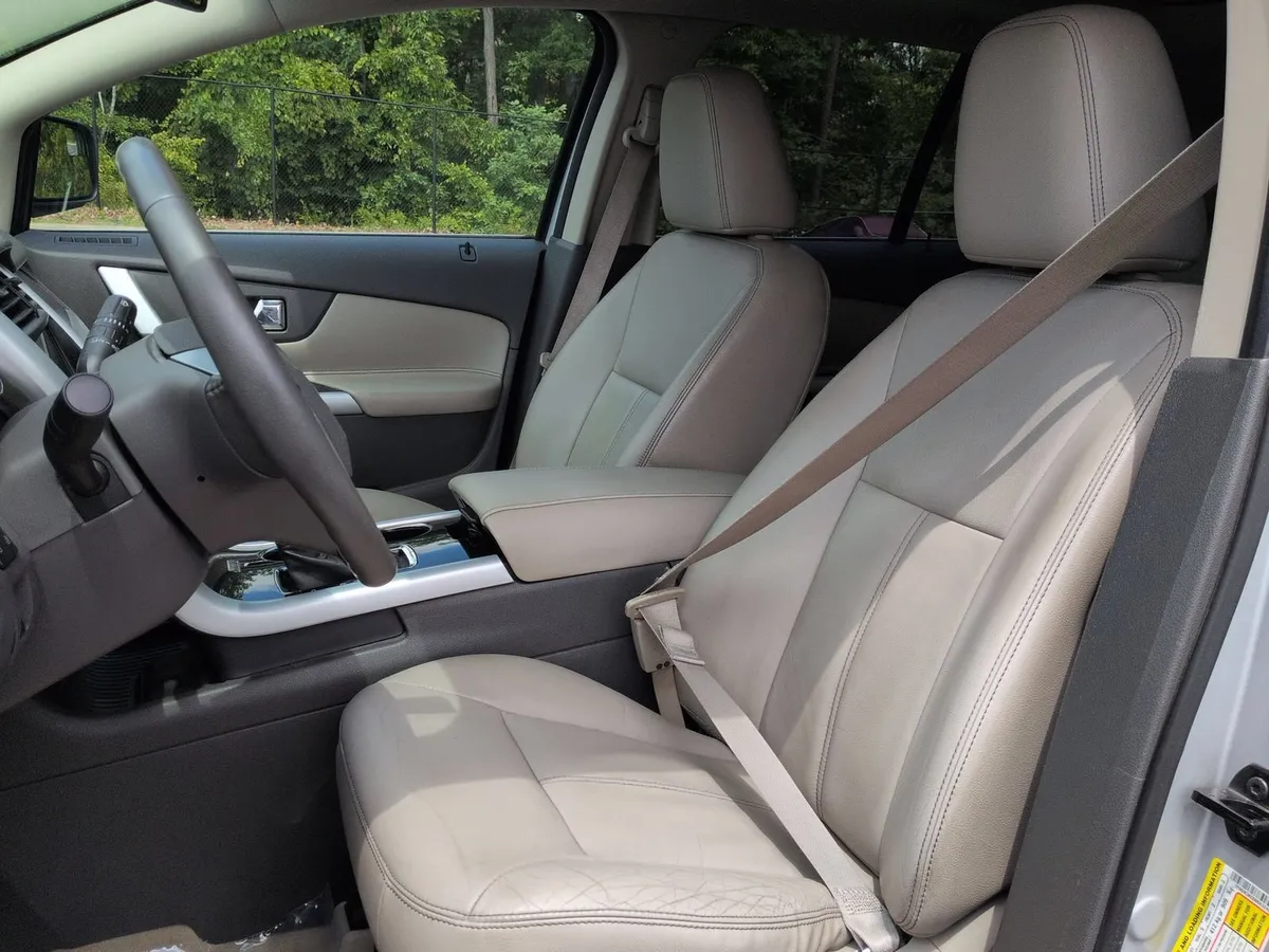 2011 Ford Edge Limited thumbnail 15
