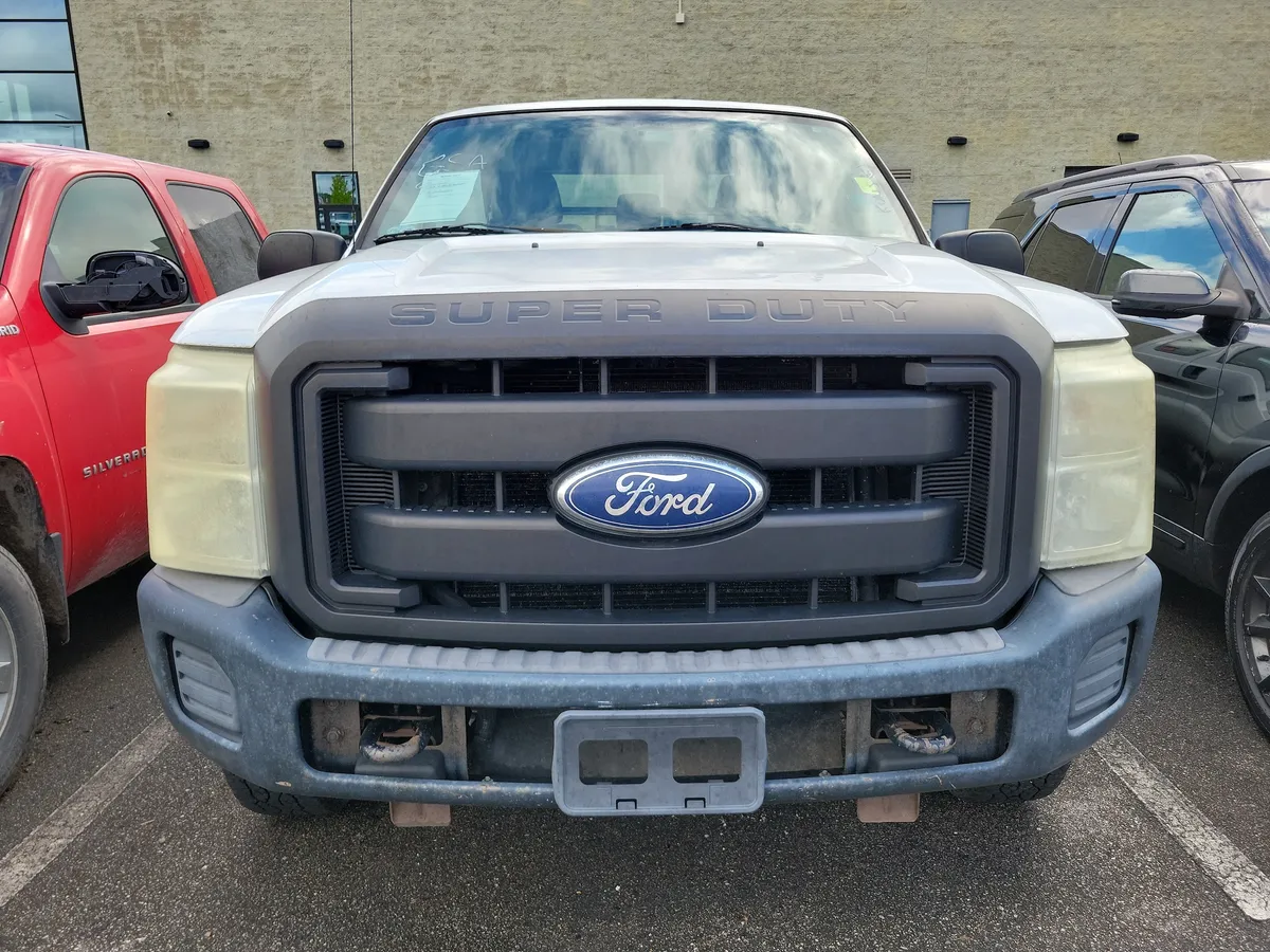 2011 Ford F-250 thumbnail 2