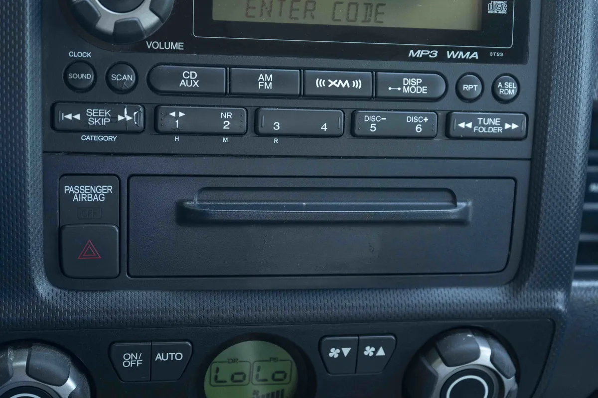 2011 Honda Ridgeline RTL thumbnail 27