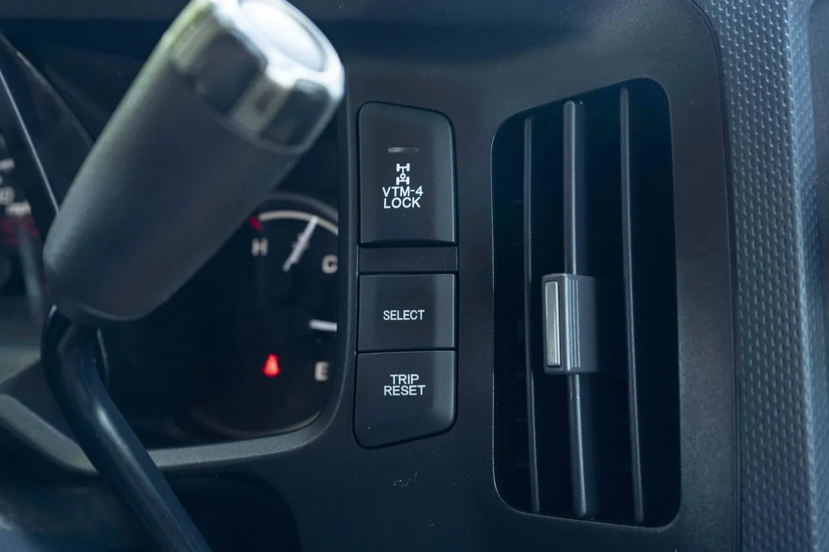 2011 Honda Ridgeline RTL thumbnail 32