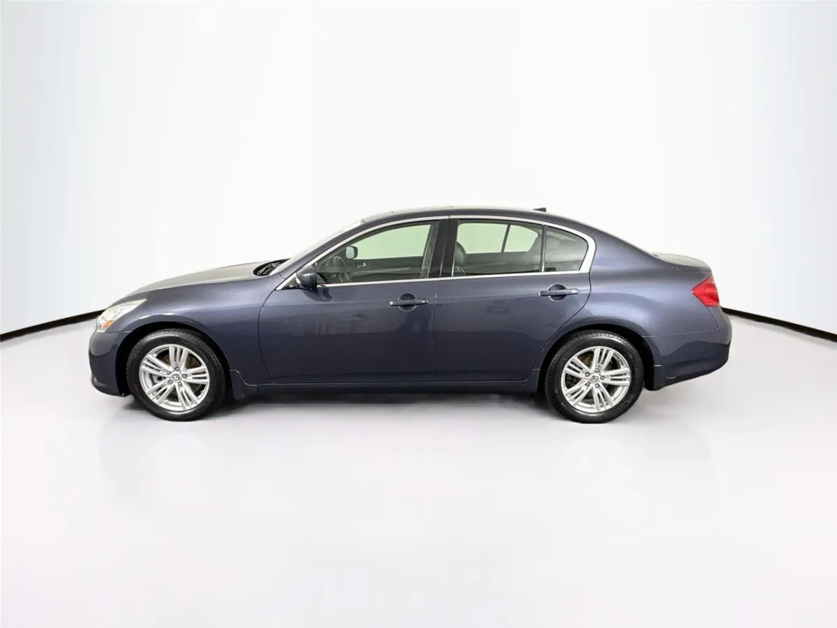 2011 INFINITI G37 Sedan x thumbnail 13