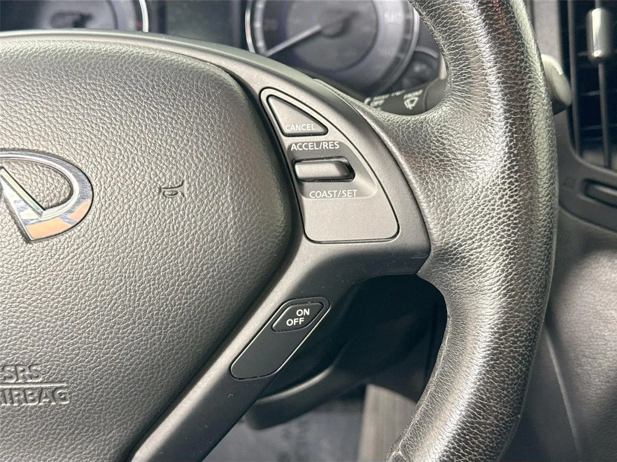 2011 INFINITI G37 Sedan x thumbnail 18