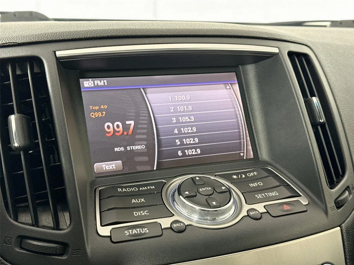 2011 INFINITI G37 Sedan x thumbnail 23