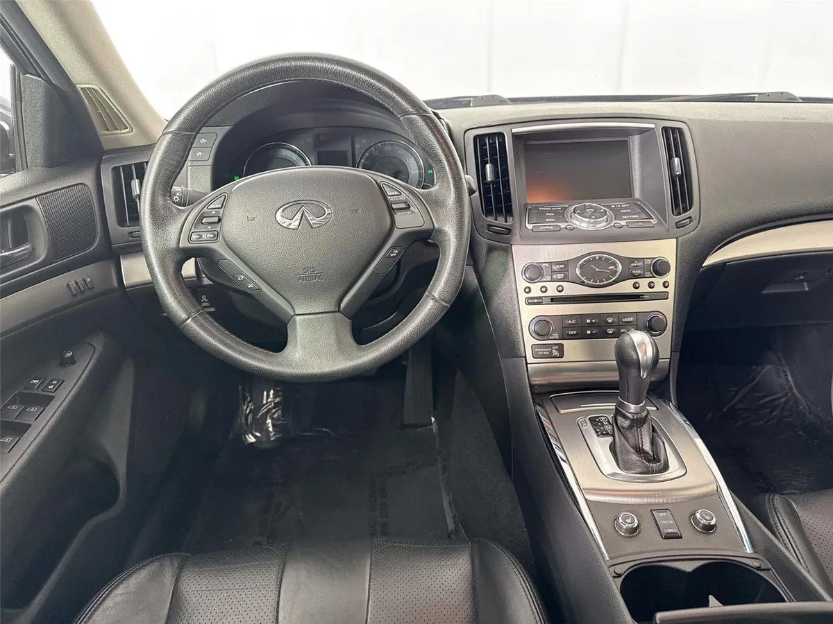 2011 INFINITI G37 Sedan x thumbnail 31