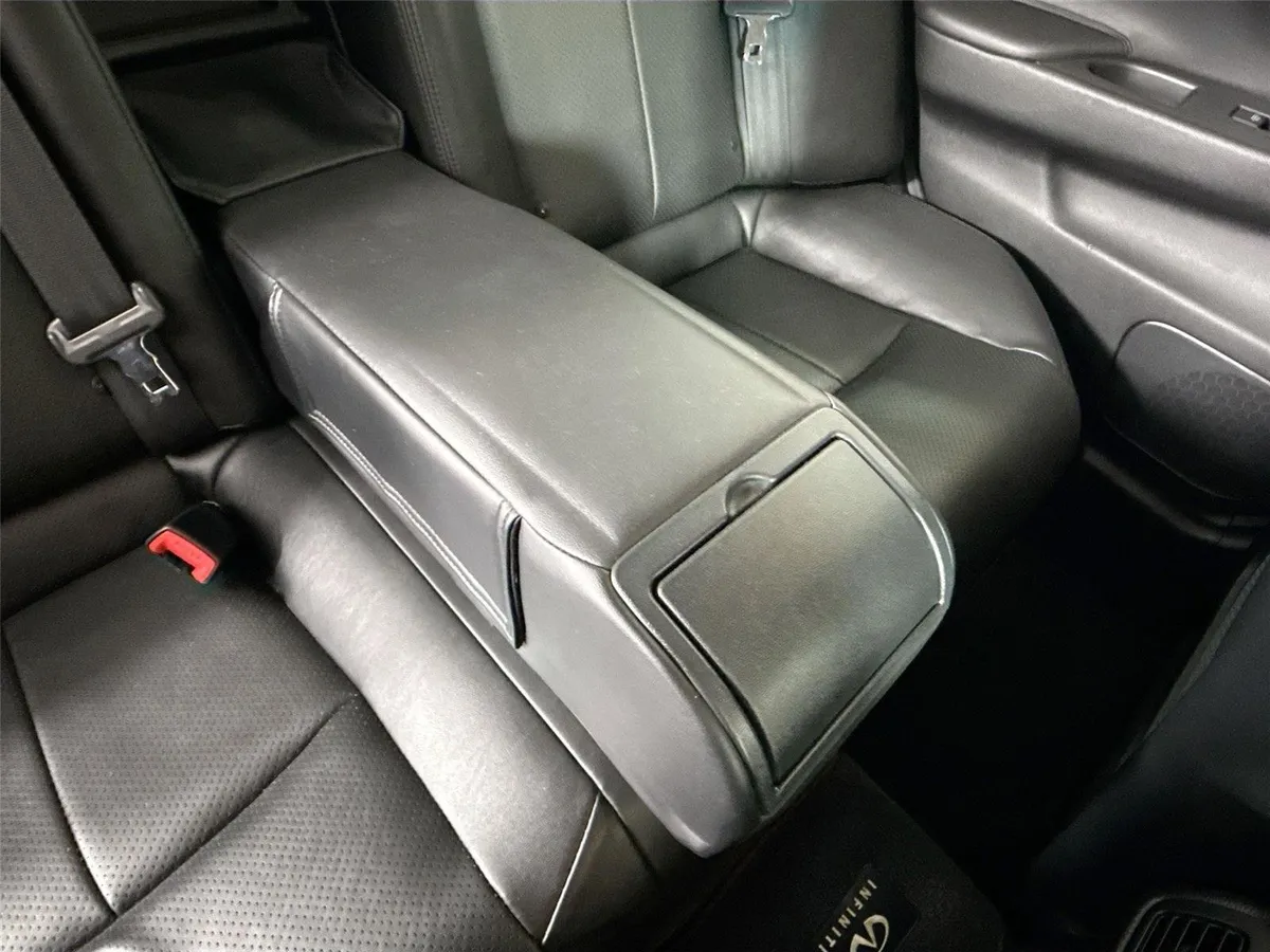 2011 INFINITI G37 Sedan x thumbnail 38