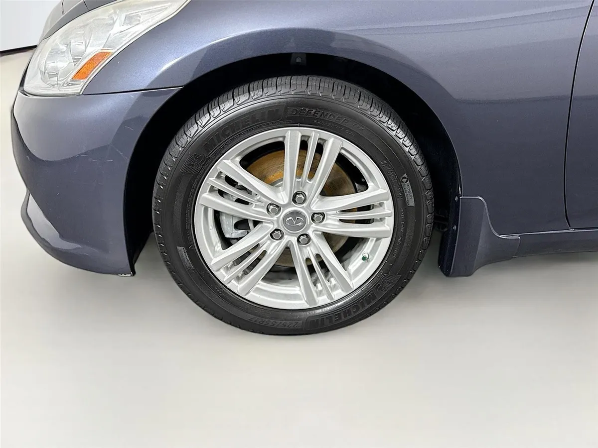 2011 INFINITI G37 Sedan x thumbnail 43