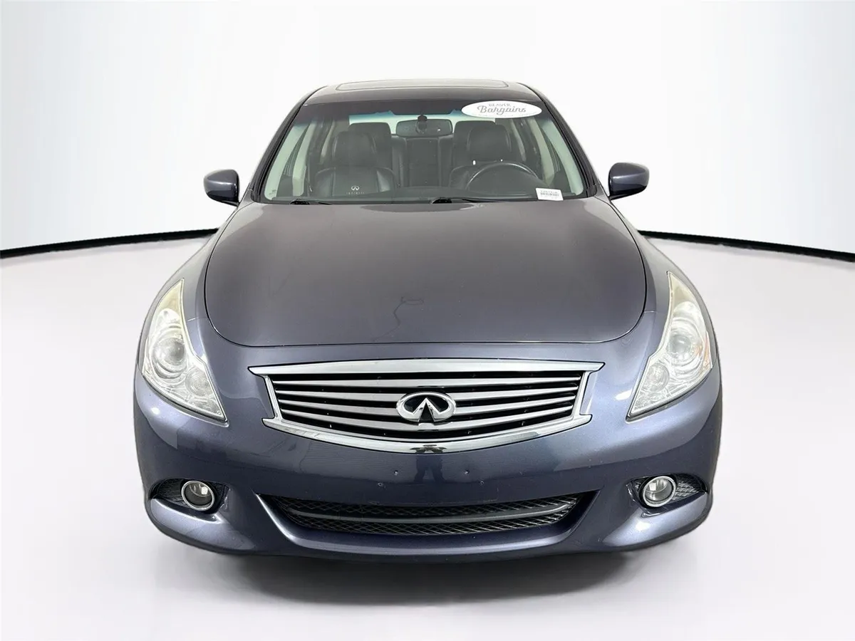 2011 INFINITI G37 Sedan x thumbnail 8