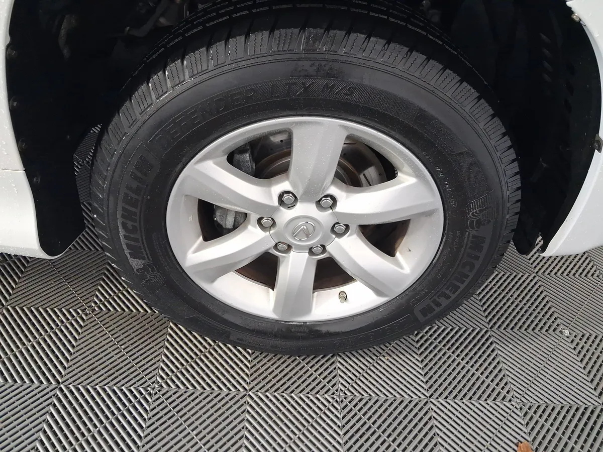 2011 Lexus GX 460 Premium thumbnail 12