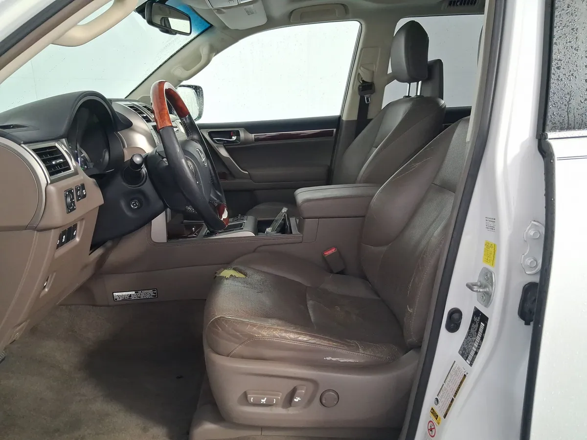 2011 Lexus GX 460 Premium thumbnail 15