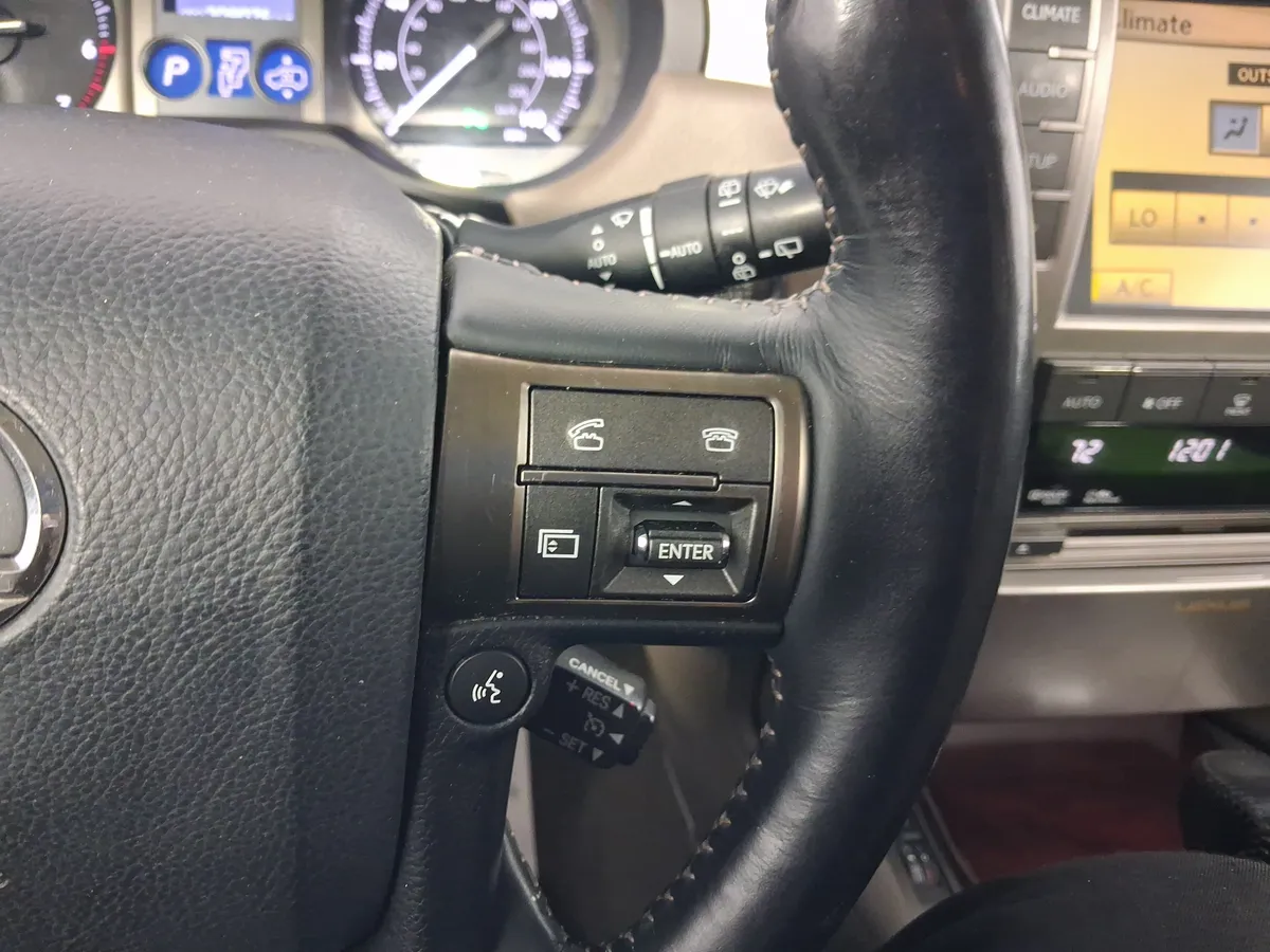 2011 Lexus GX 460 Premium thumbnail 19