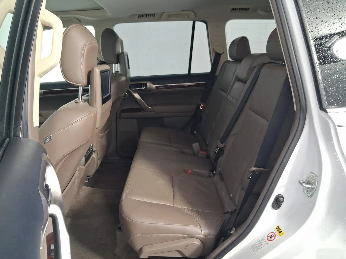 2011 Lexus GX 460 Premium thumbnail 31