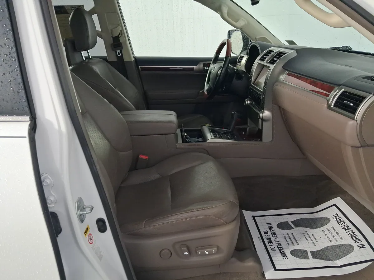 2011 Lexus GX 460 Premium thumbnail 34