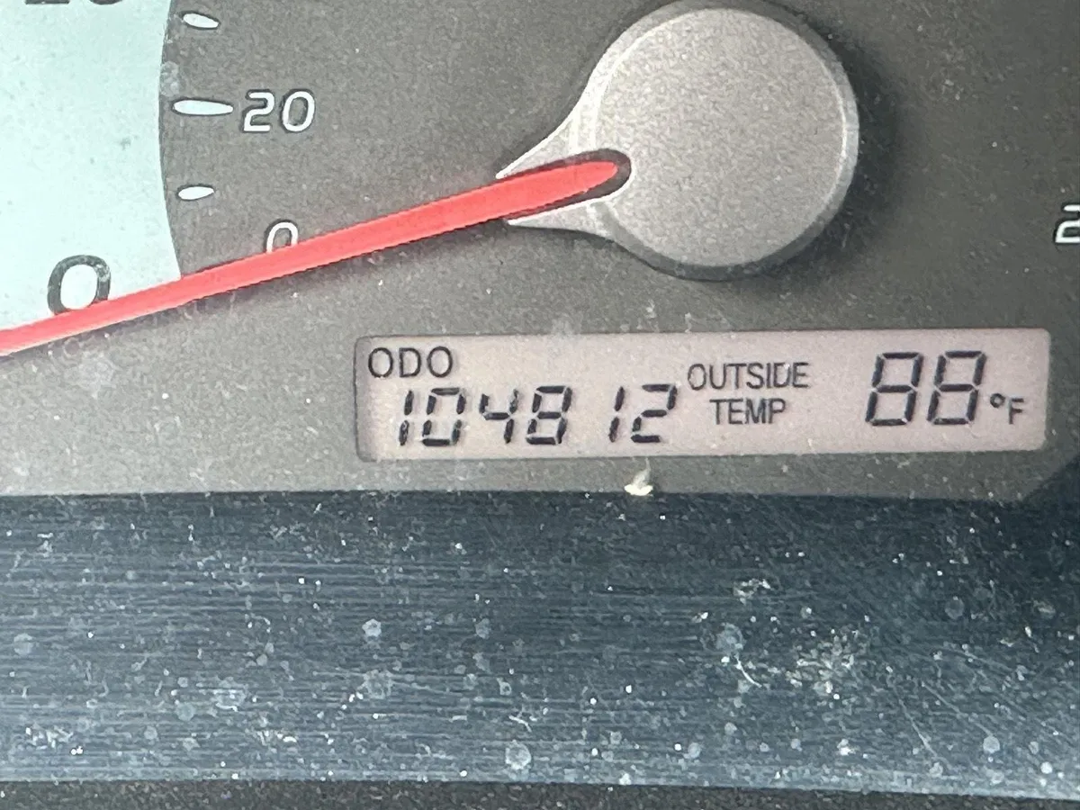 2011 Toyota Camry SE thumbnail 14