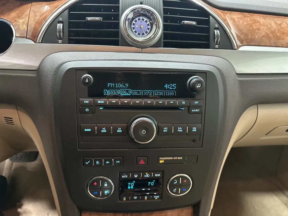 2012 Buick Enclave Leather thumbnail 23