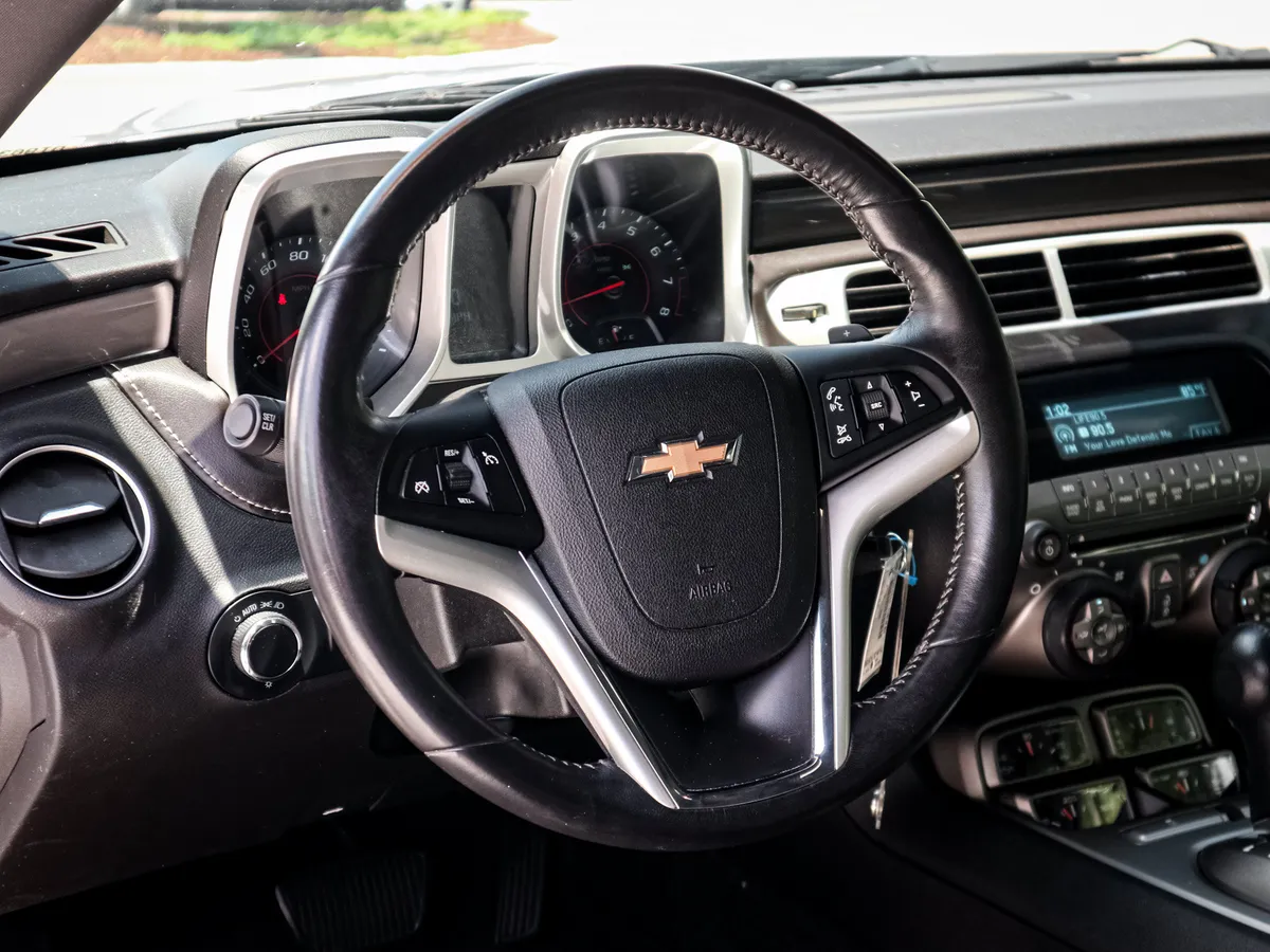 2012 Chevrolet Camaro 2LT thumbnail 5