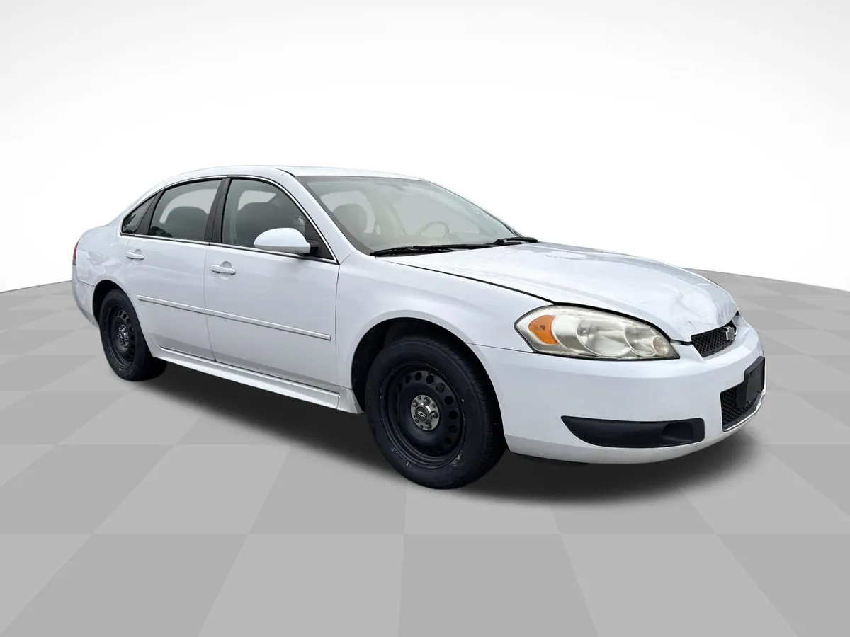2012 Chevrolet Impala Police thumbnail 3