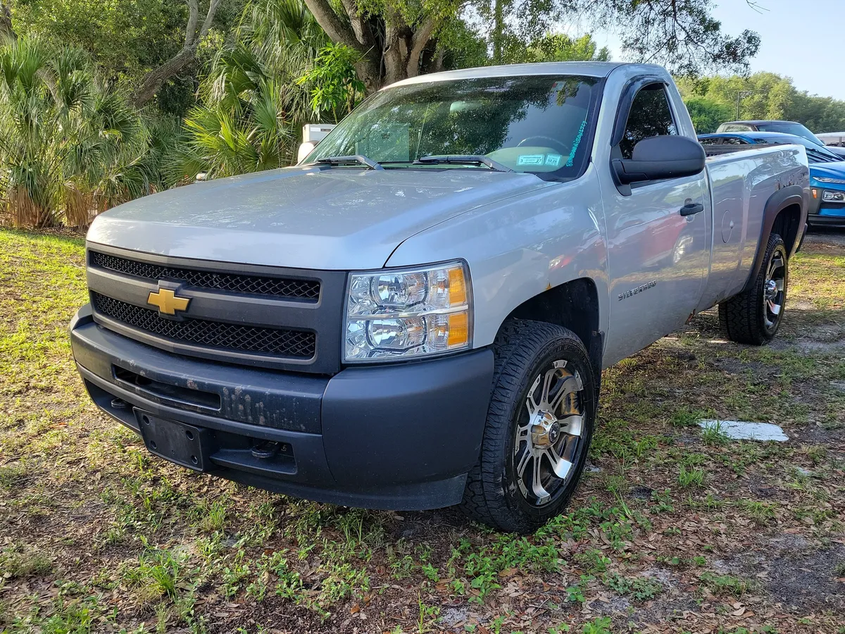 2012 Chevrolet Silverado 1500 Work Truck thumbnail 3