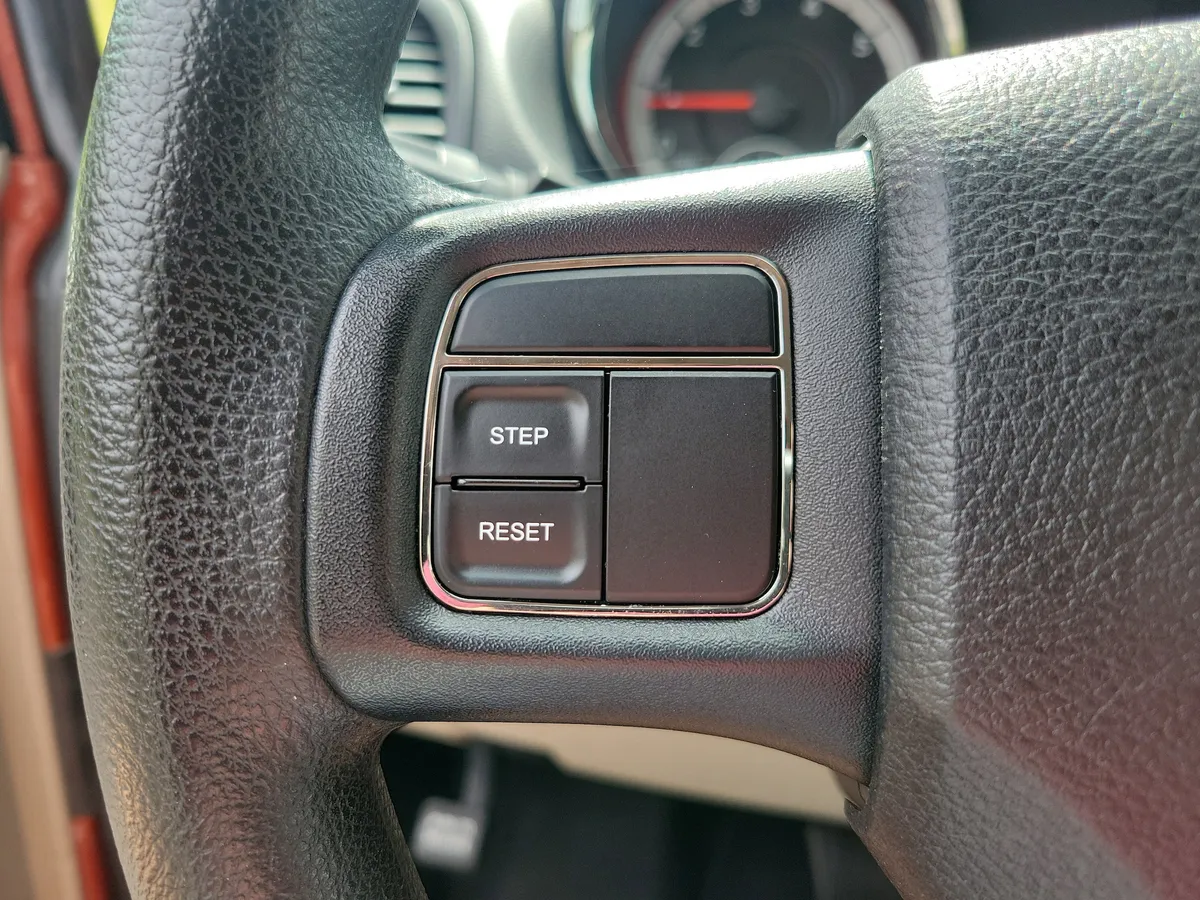 2012 Dodge Grand Caravan SXT thumbnail 15
