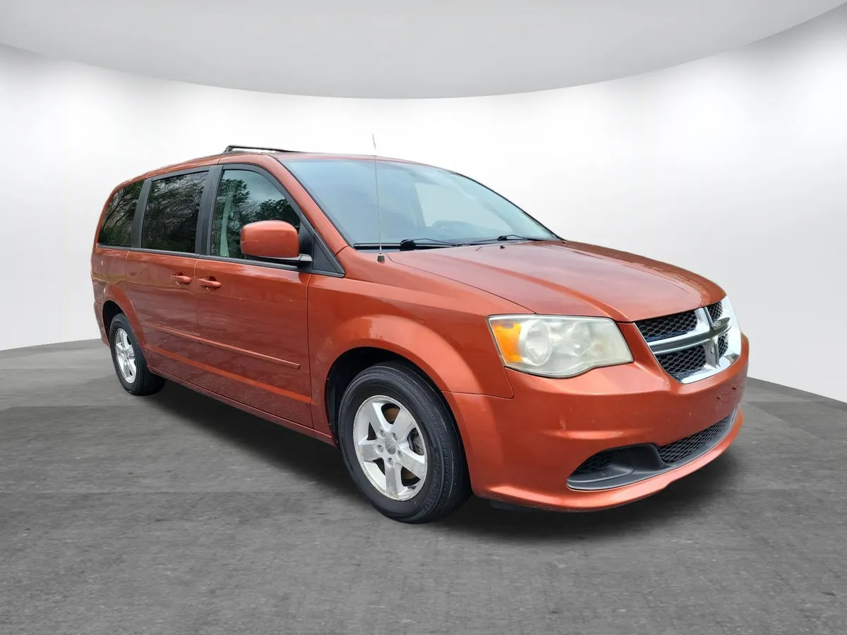 2012 Dodge Grand Caravan SXT thumbnail 18