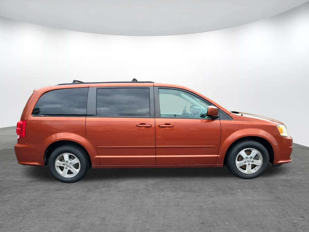 2012 Dodge Grand Caravan SXT thumbnail 21