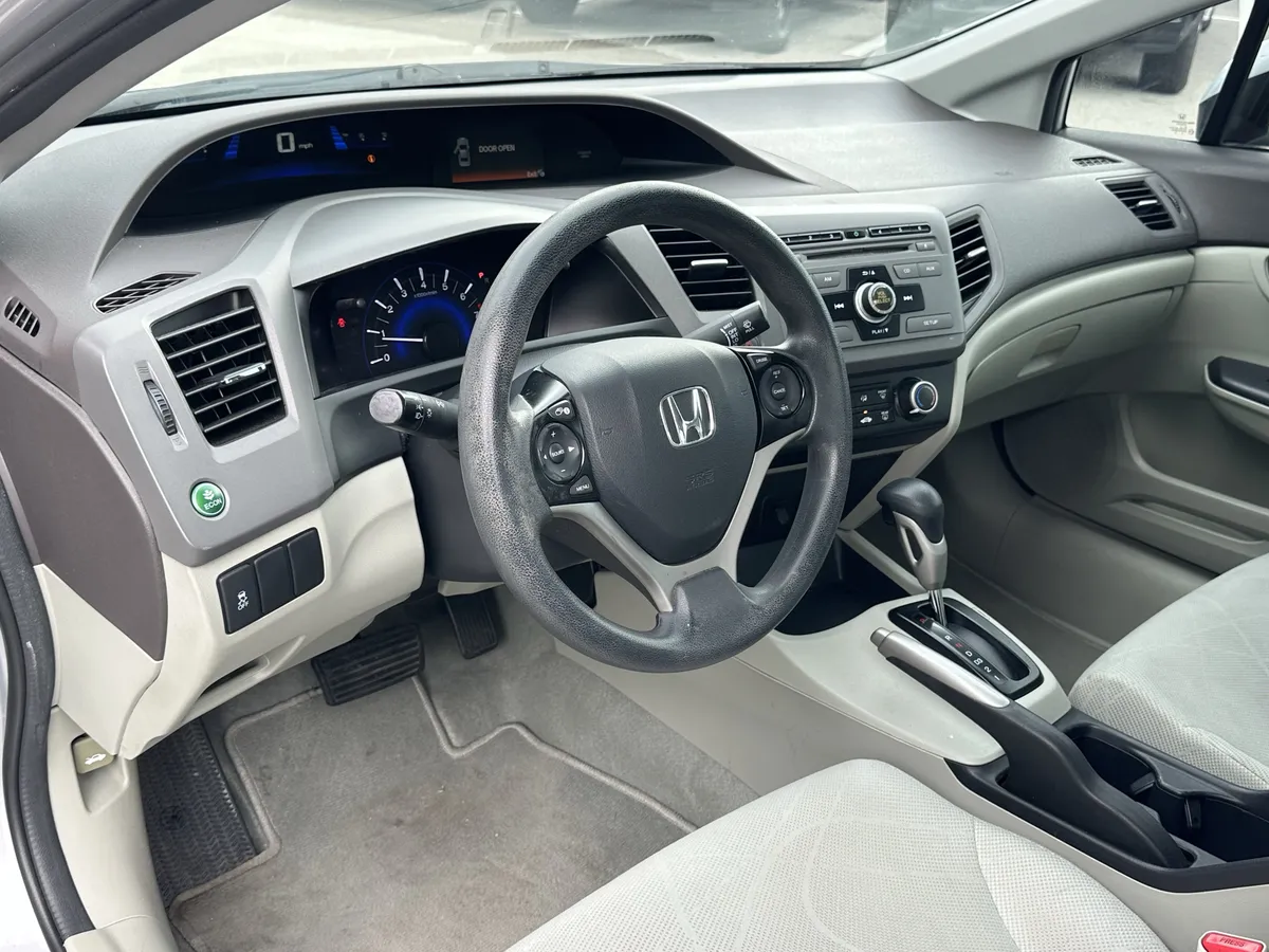2012 Honda Civic LX thumbnail 13