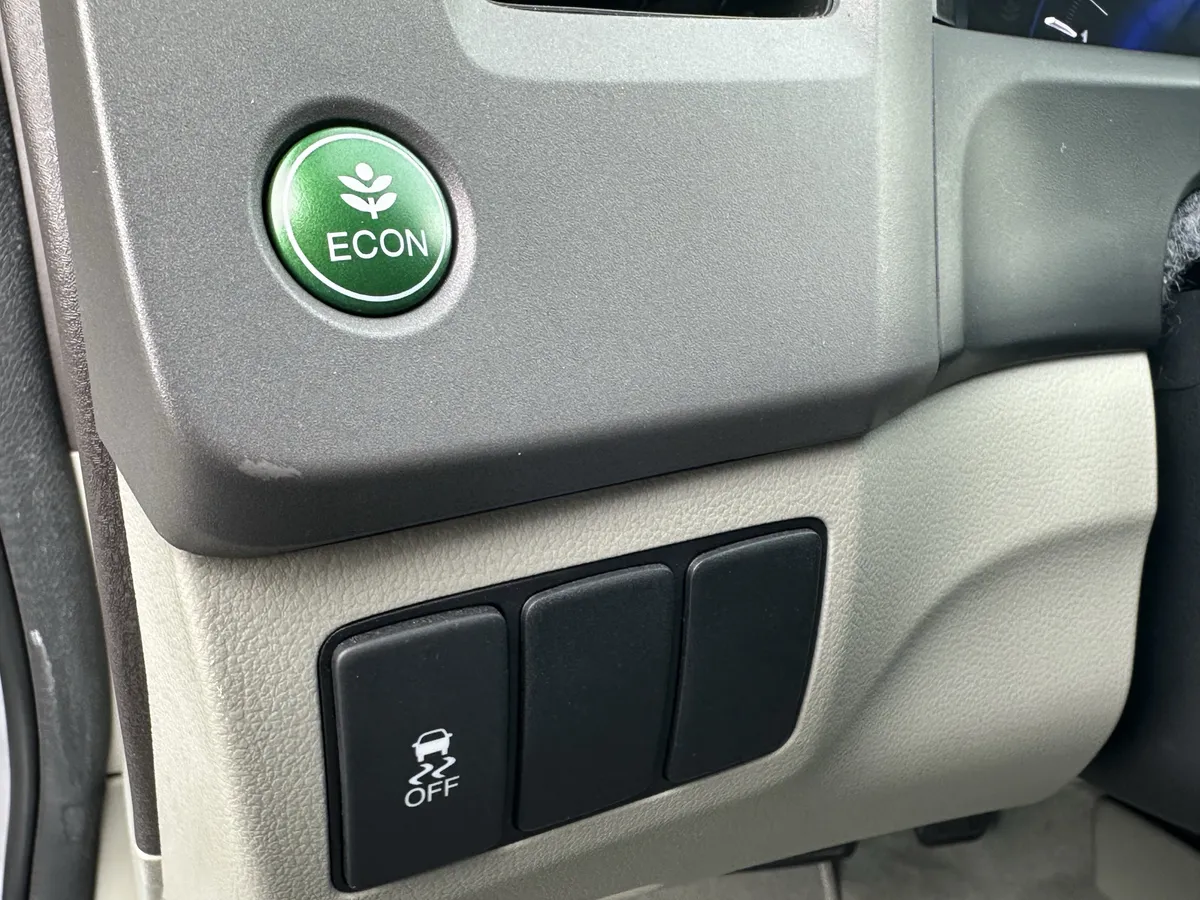 2012 Honda Civic LX thumbnail 15