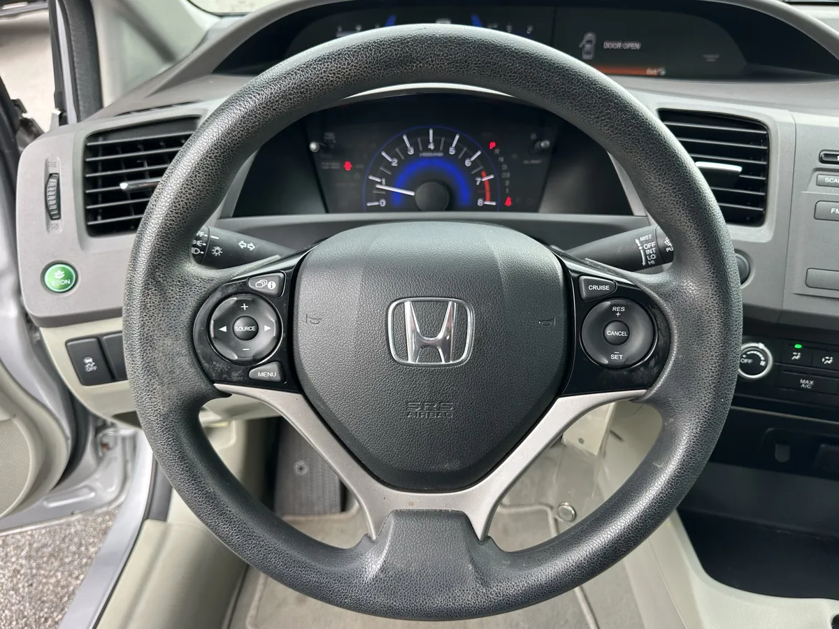 2012 Honda Civic LX thumbnail 17