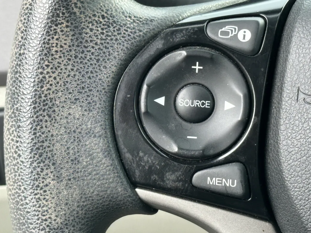 2012 Honda Civic LX thumbnail 18