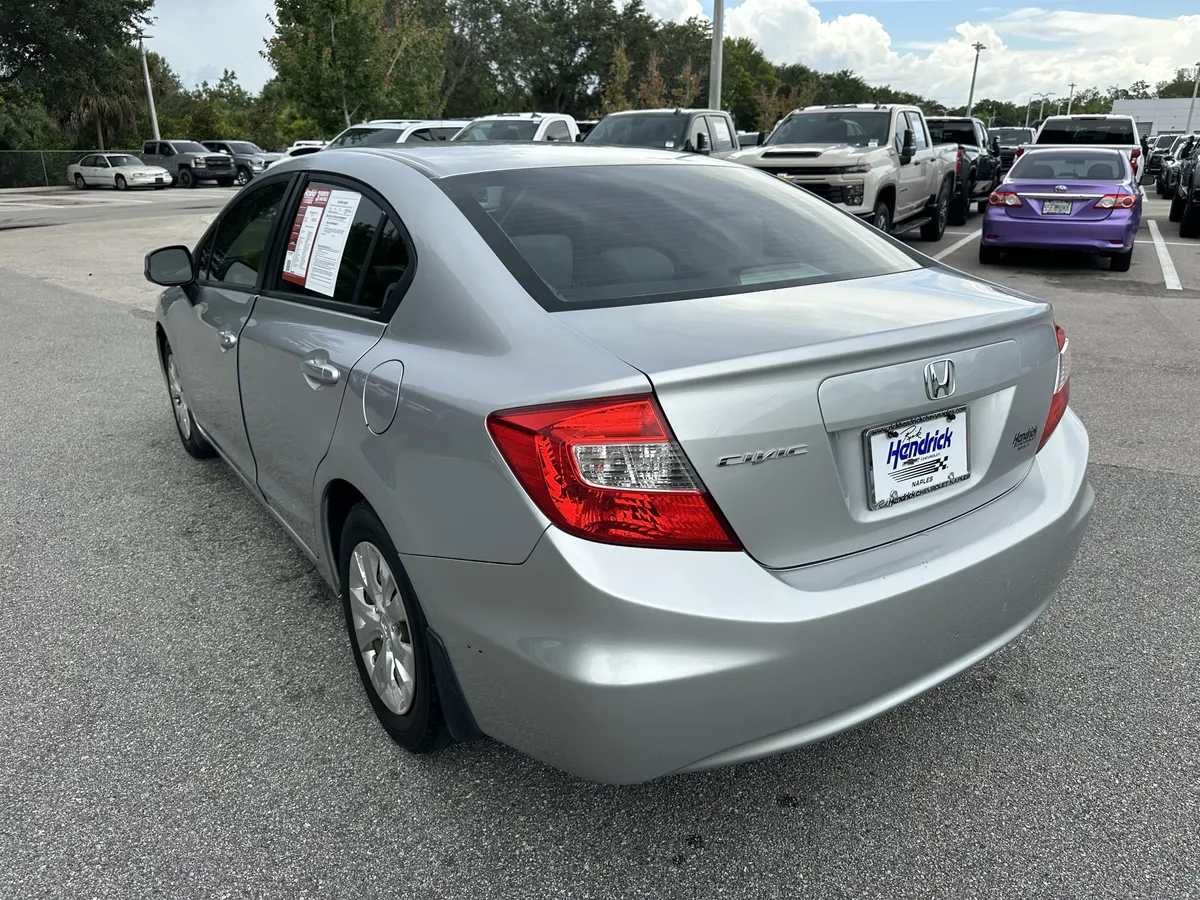 2012 Honda Civic LX thumbnail 6