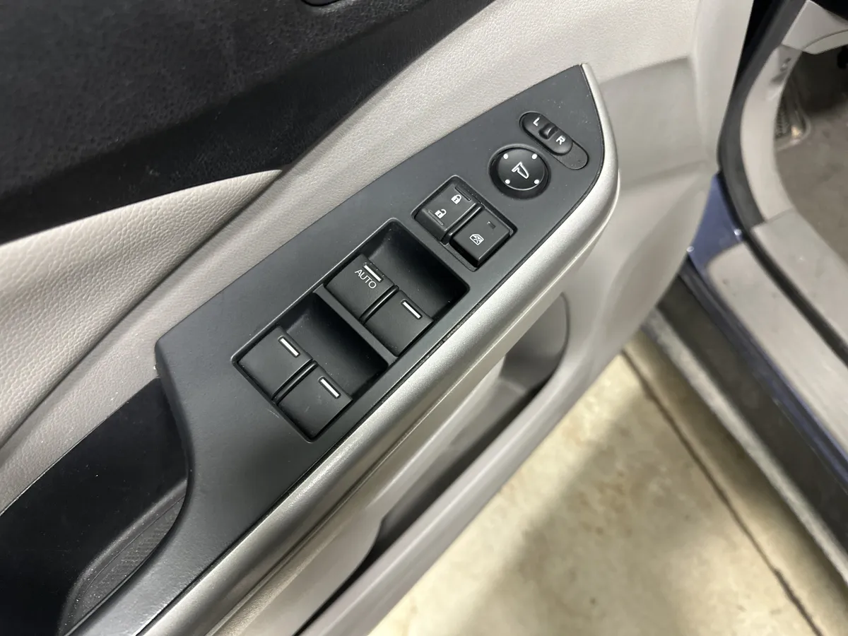 2012 Honda CR-V EX-L thumbnail 14