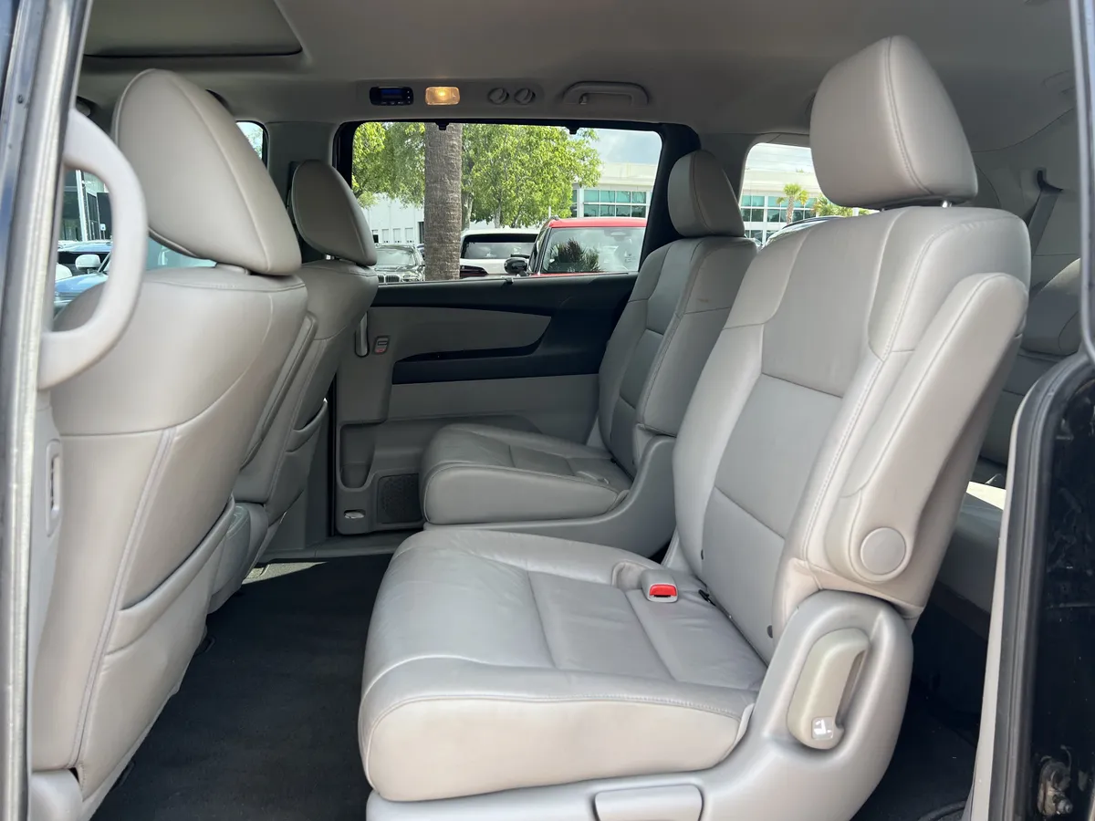 2012 Honda Odyssey EX-L thumbnail 28