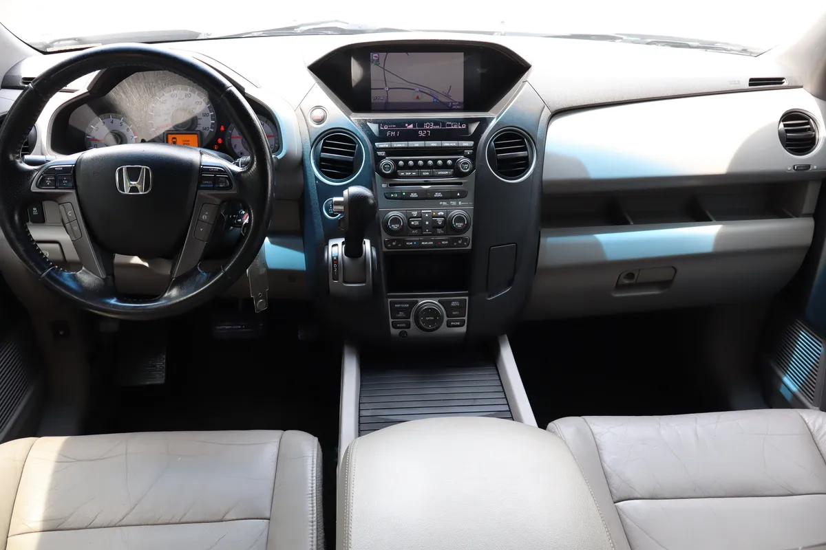 2012 Honda Pilot Touring thumbnail 16