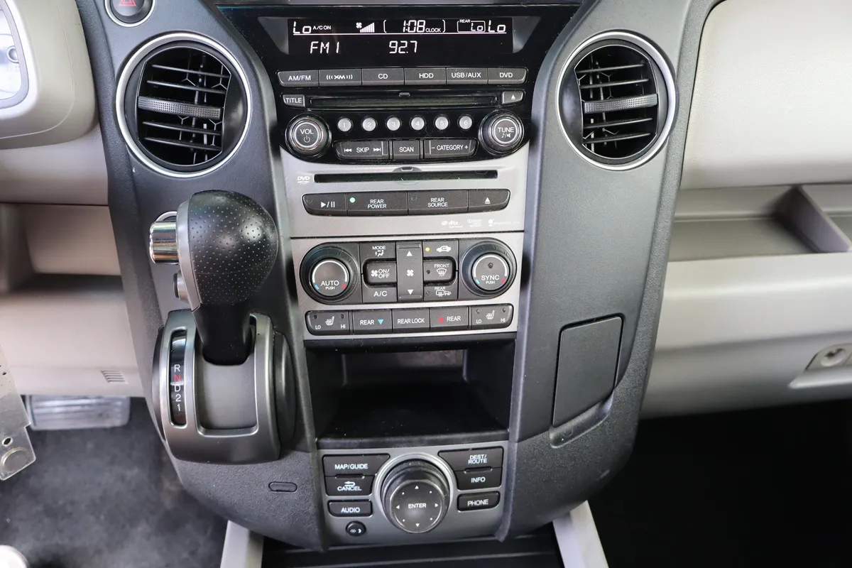 2012 Honda Pilot Touring thumbnail 22