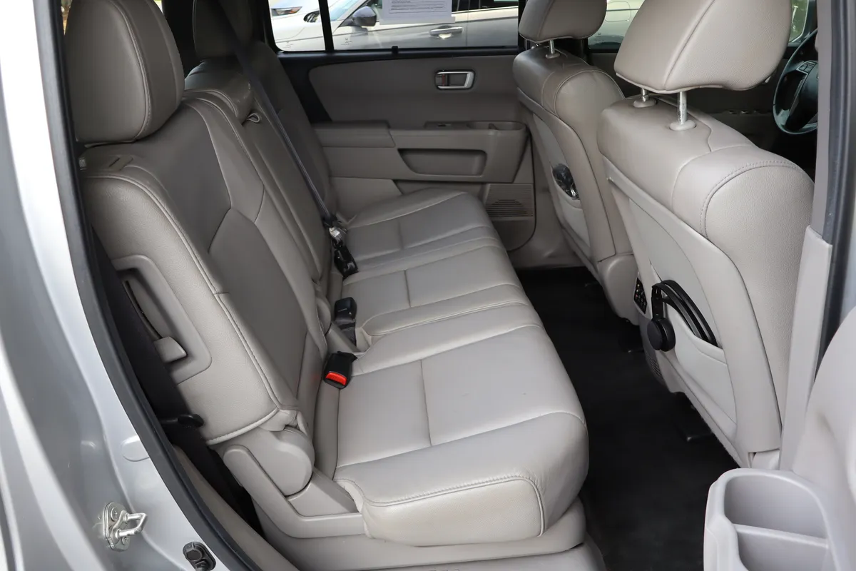 2012 Honda Pilot Touring thumbnail 31