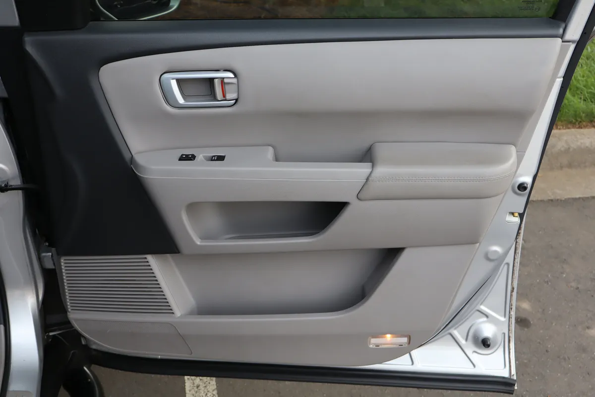 2012 Honda Pilot Touring thumbnail 33
