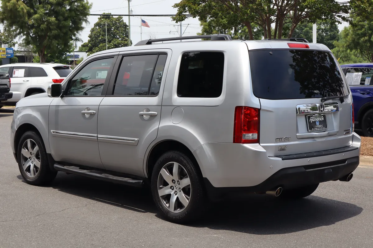 2012 Honda Pilot Touring thumbnail 6