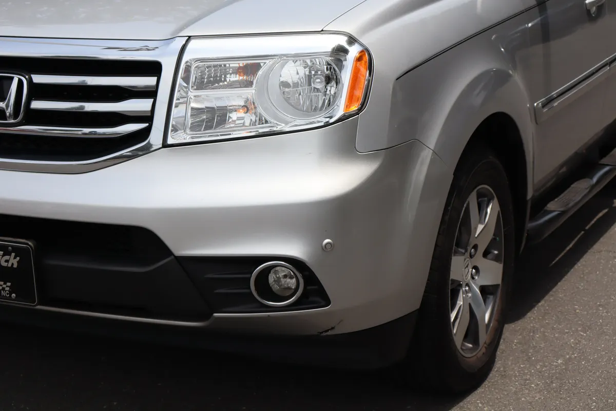2012 Honda Pilot Touring thumbnail 9