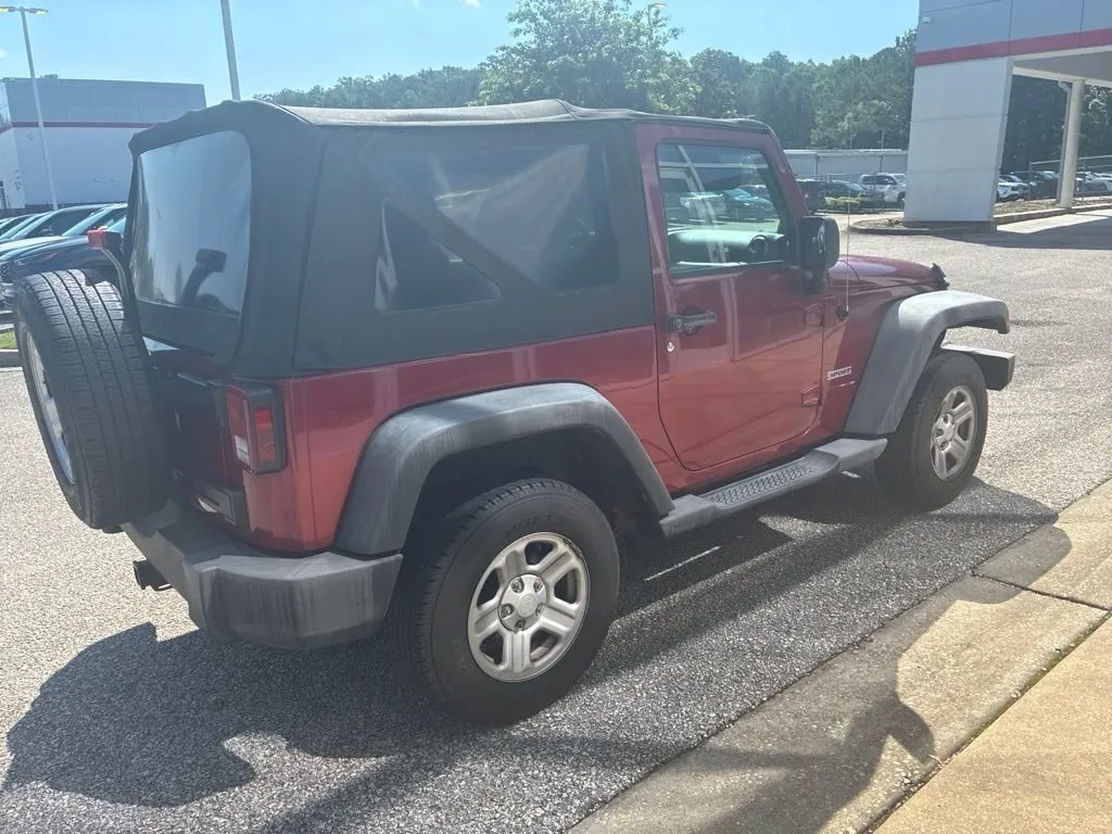 2012 Jeep Wrangler Sport thumbnail 3