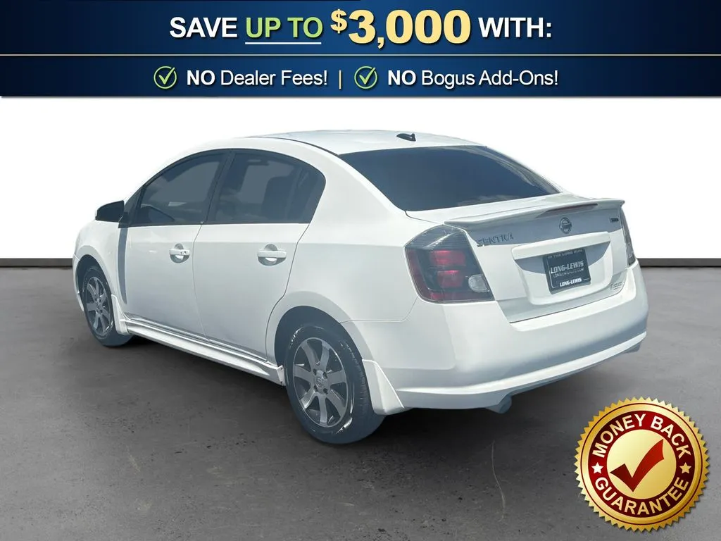 2012 Nissan Sentra 2.0 SR thumbnail 4